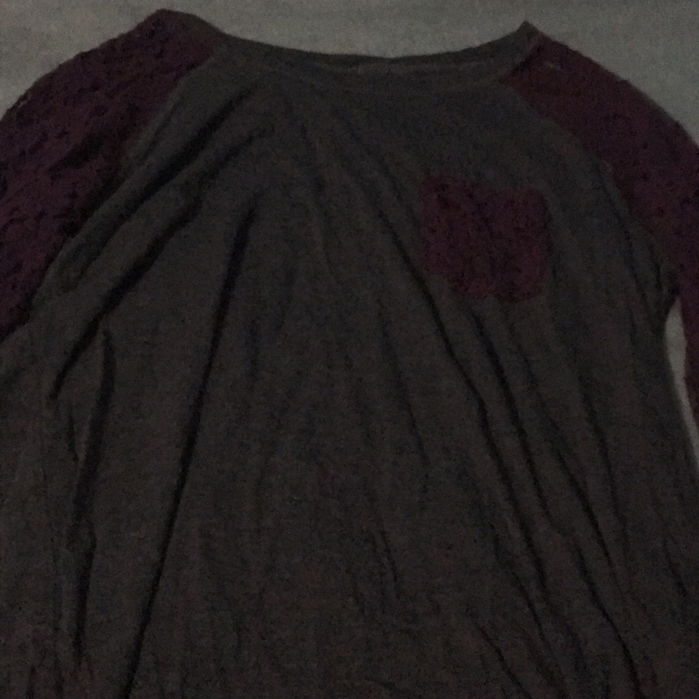 Lace armed shirt, half sleeve